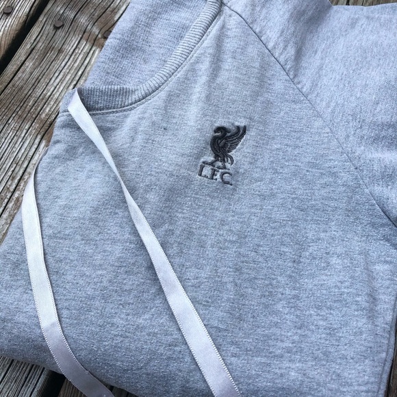 Liverpool Football Club top - Picture 2 of 16